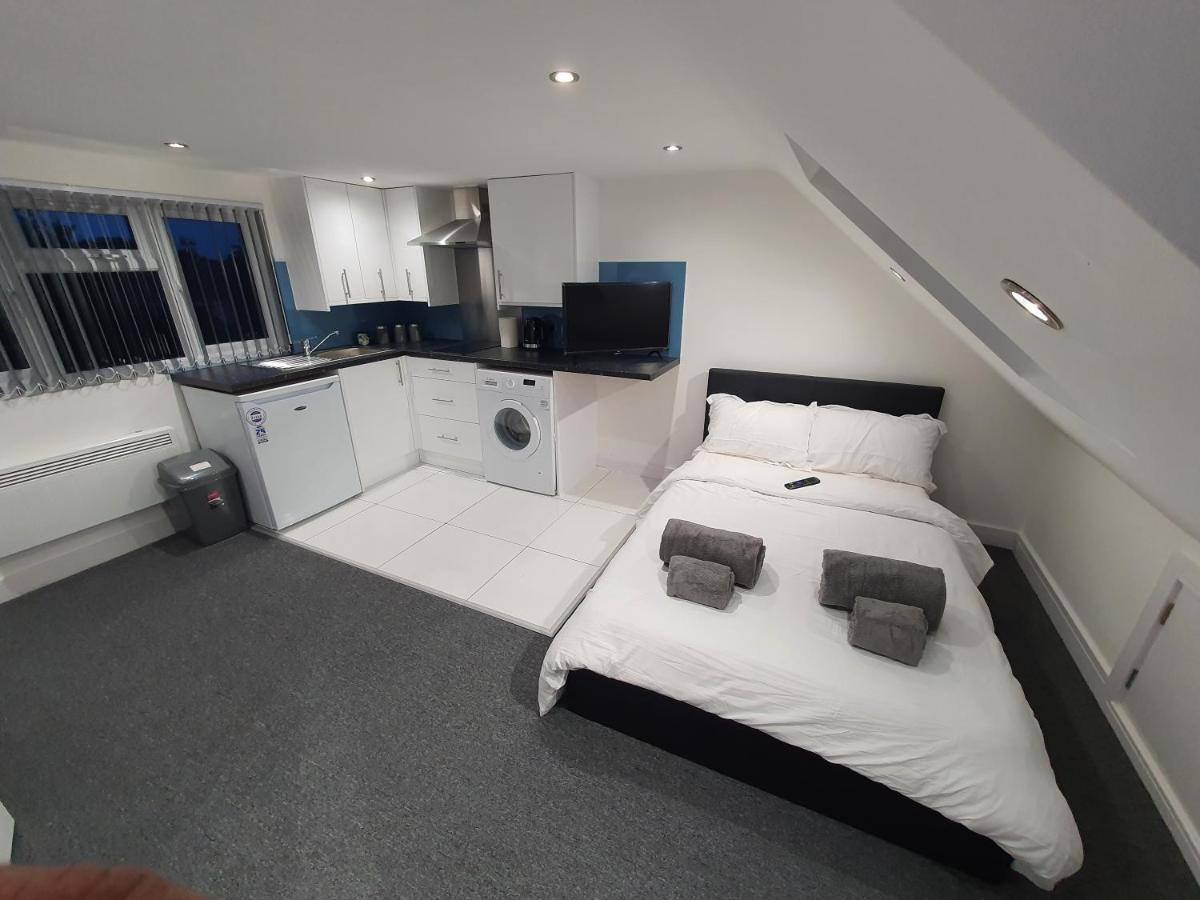 Hotel New Self Contained Flat,In Hayes, Free Parking Northolt  Zewnętrze zdjęcie