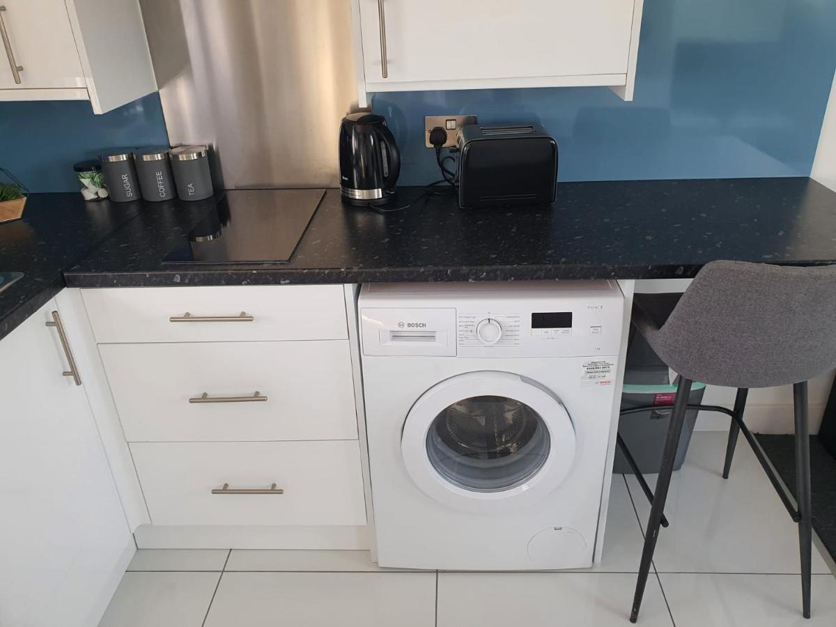 Hotel New Self Contained Flat,In Hayes, Free Parking Northolt  Zewnętrze zdjęcie