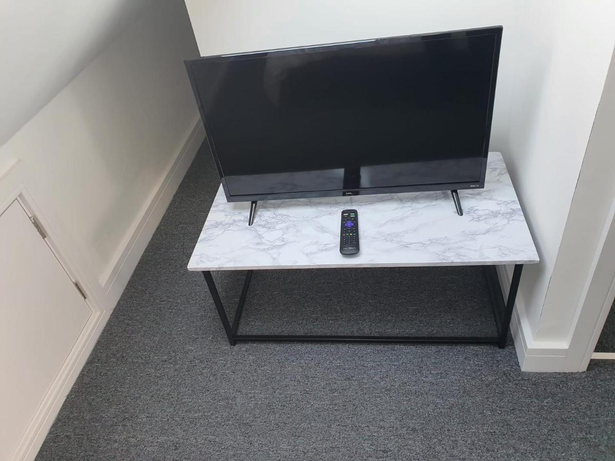 Hotel New Self Contained Flat,In Hayes, Free Parking Northolt  Zewnętrze zdjęcie