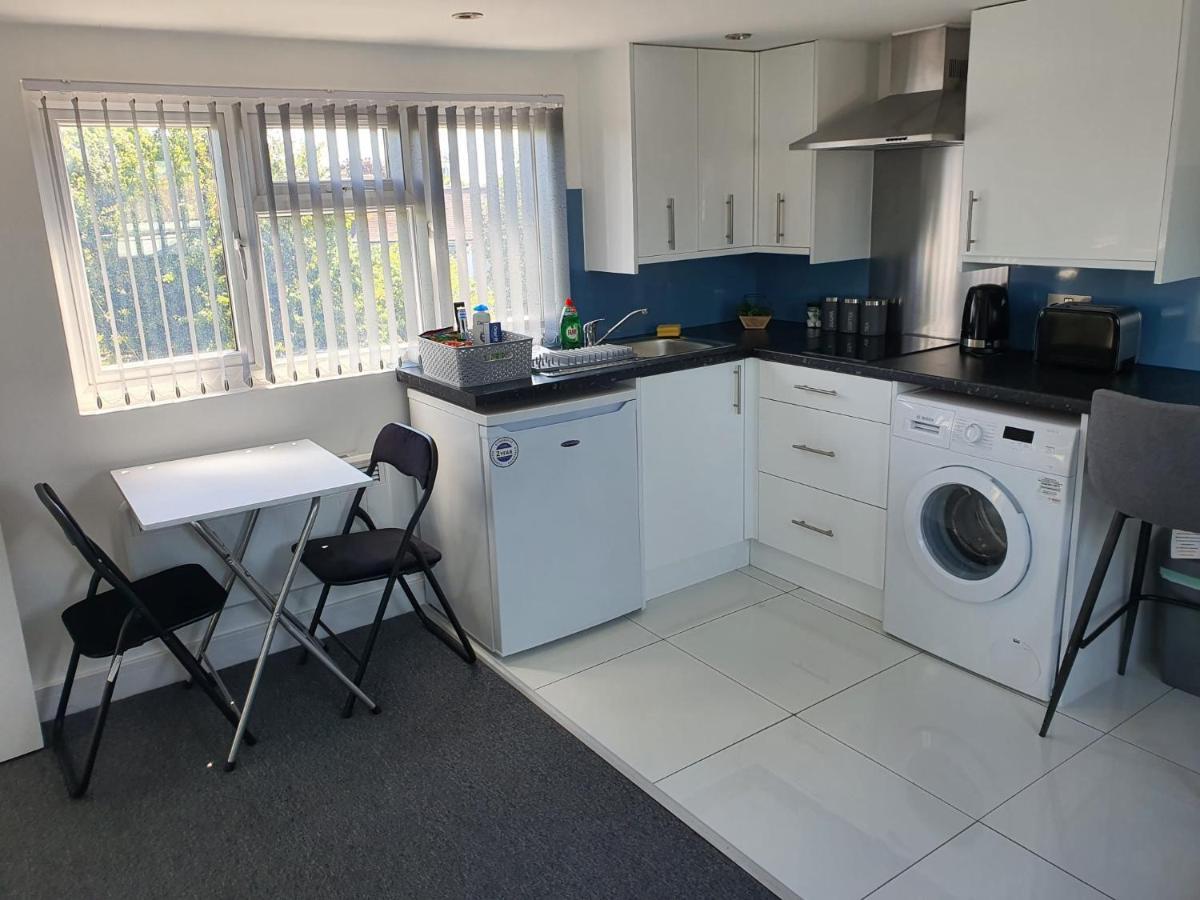 Hotel New Self Contained Flat,In Hayes, Free Parking Northolt  Zewnętrze zdjęcie